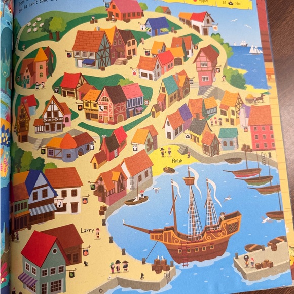 Usborne Pirate Maze Book - Blue and Red - Picture 3 of 4